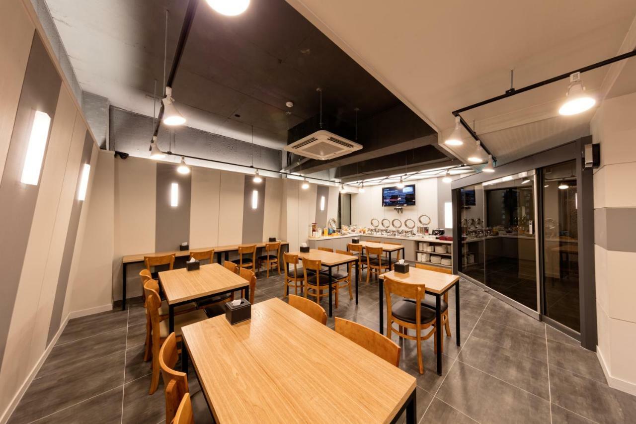 Ballantine Business Hotel Gwangju Metropolitan City Exterior foto